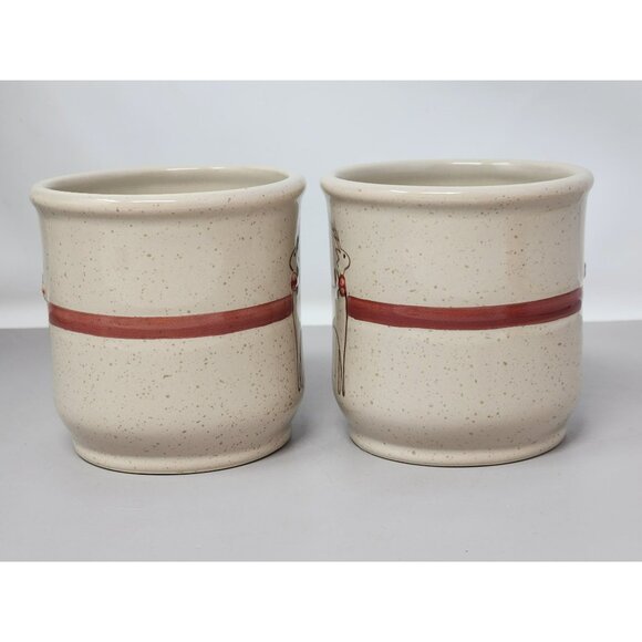 Set Of 2  Tender Heart Treasures Stoneware Mugs With Reindeer Design‎ & Red Band - Picture 5 of 9